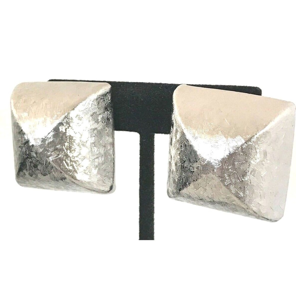 Vintage 1980s Geometric Earrings Textured Silver Tone Pierced - 7R